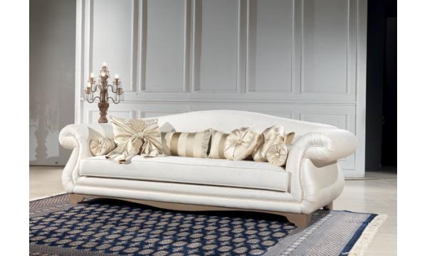 Classic Dreams Sofa